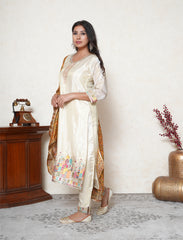 Ivory kurta set with colourful embroidery