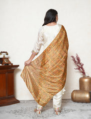 Ivory kurta set with colourful embroidery