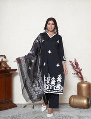 Black v-neck cotton suit set