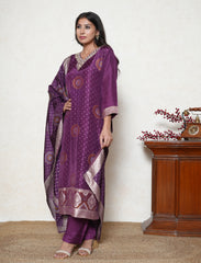 Silk cut Purple bandhani print silk suit with banarasi border