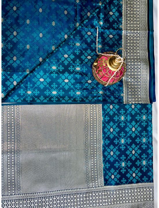 Peacock Blue Pure Satin Silk Tanchoi Handloom Banarasi Saree