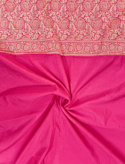 Beautiful crepe silk saree