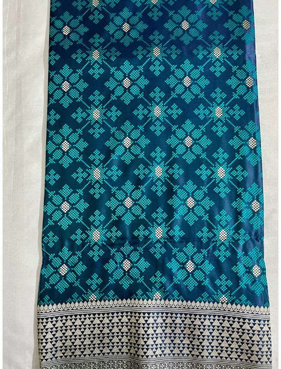 Peacock Blue Pure Satin Silk Tanchoi Handloom Banarasi Saree